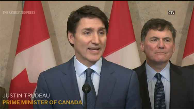 Trudeau slams Trump for starting a trade war with Canada while appeasing Putin