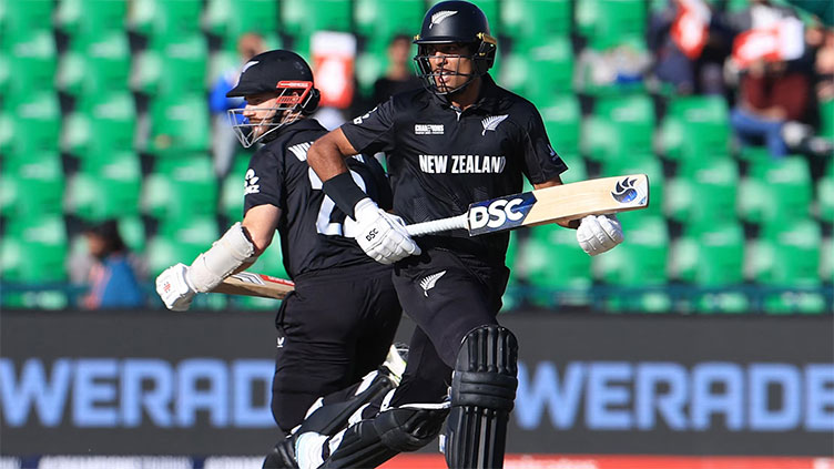 Santner hails Ravindra-Williamson stand after NZ make Champions Trophy final