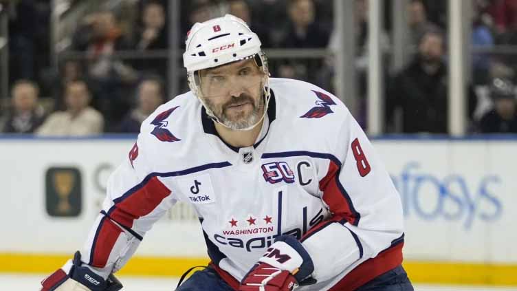 Alex Ovechkin gets 885th career goal to move nine away from tying Wayne Gretzky's NHL record