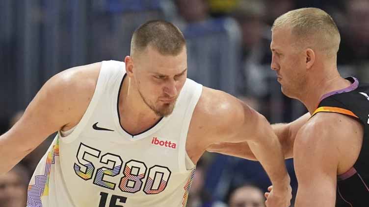 Nikola Jokic makes NBA history with 30-20-20 triple-double in Nuggets' OT win over Suns