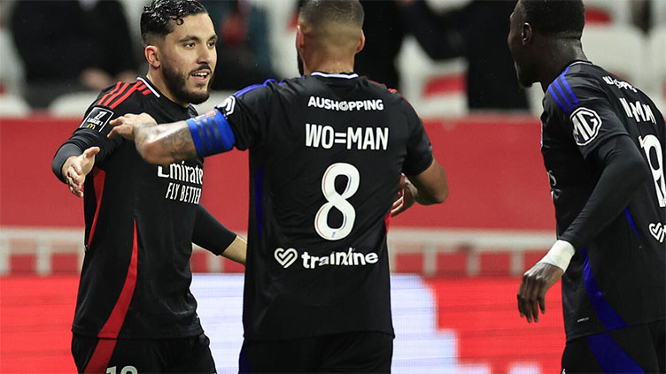 Lyon boost Champions League bid with win at in-form Nice