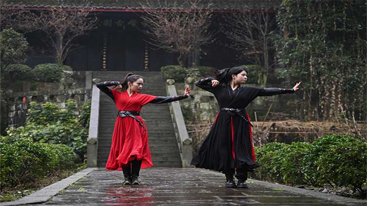 Kung fu girl group puts fresh spin on ancient Chinese art