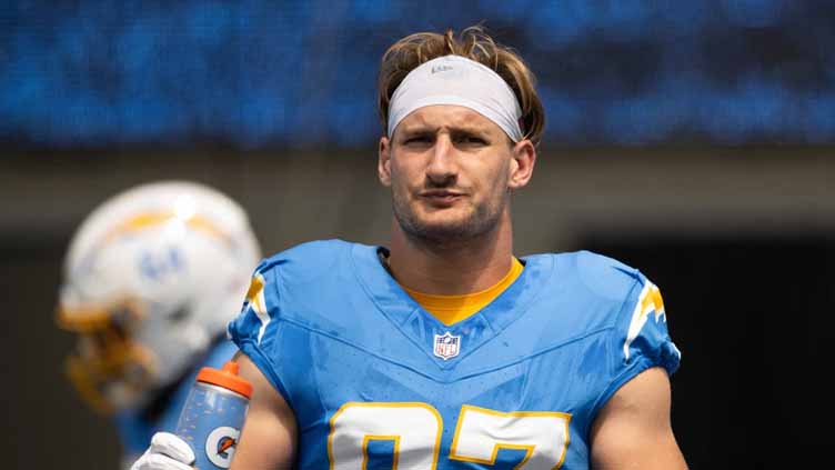 Bills agree to sign edge rusher Joey Bosa to 1-year, $12.6 million contract, AP source says