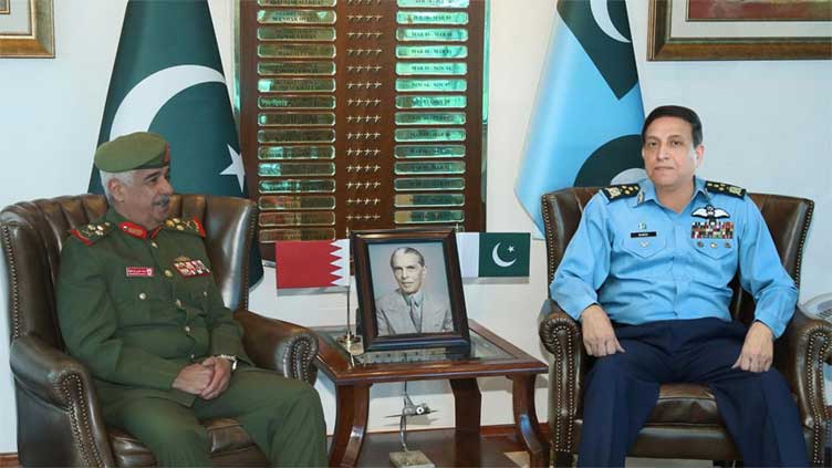 Pakistan, Bahrain vow to strengthen military cooperation