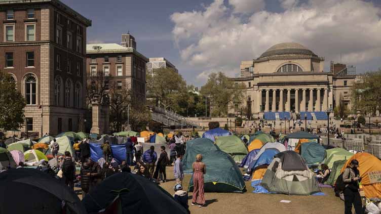 Dunya News Trump demands unprecedented control at Columbia, alarming scholars and speech groups