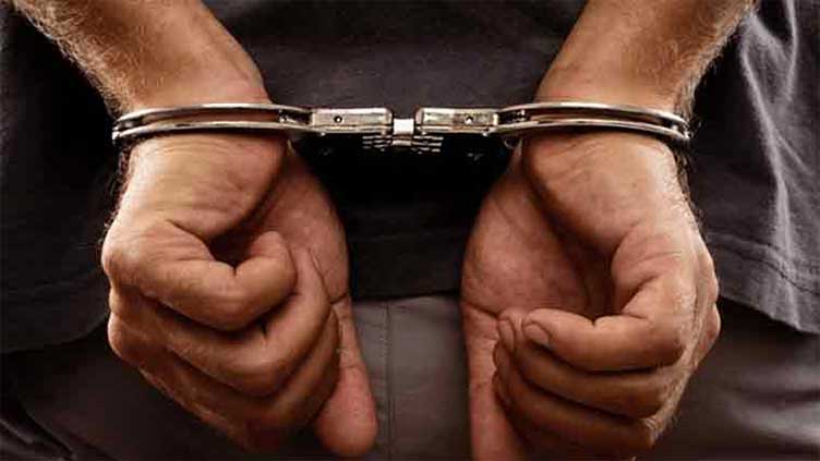 Two robbers arrested after 'encounter' in Hyderabad