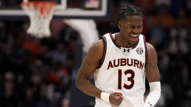 March Madness bracket anything but sleepy as Auburn, Tar Heels picks highlight wild Selection Sunday