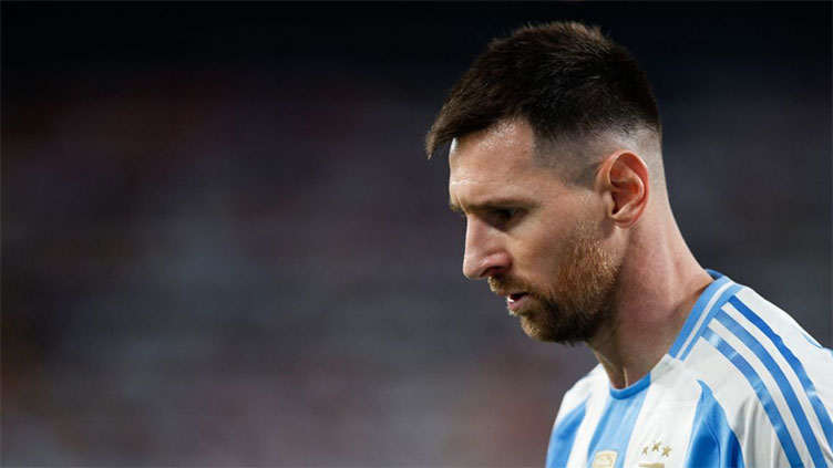 Messi out injured as Argentina seek to seal World Cup place