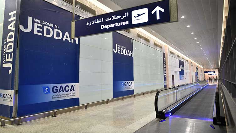 Passengers suffer as Islamabad bound private flight delayed at Jeddah airport