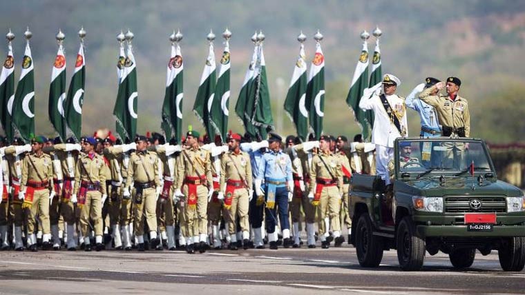 یوم پاکستان پریڈ محدود پیمانے پر روایتی جوش و جذبے سے منانے کا فیصلہ