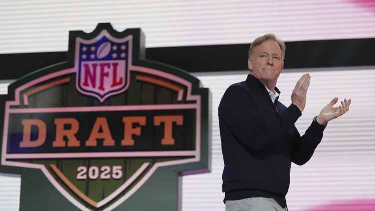 The Commanders are hosting the 2027 NFL draft in Washington, AP source says