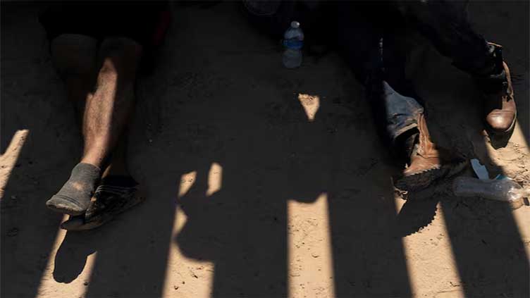 US appeals court rejects Trump bid to revoke thousands of migrants' status