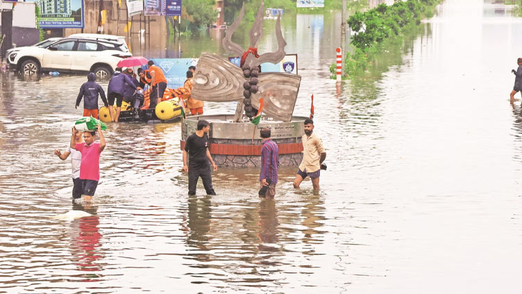 At least 14 dead due to heavy rain in India's Gujarat