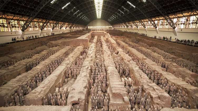 Archaeologists too scared to open up tomb of China's first emperor