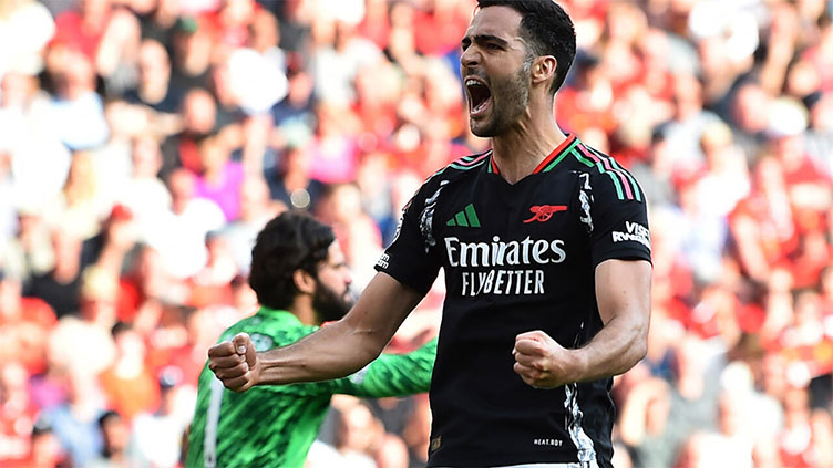 Arsenal hit back to rescue valuable draw at Liverpool