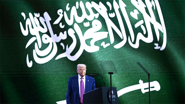 Trump, casting himself as peacemaker, to lift Syria sanctions