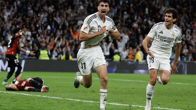 Real Madrid delay Barca celebrations with late Liga win over Mallorca