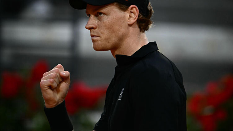 Sinner sends message by demolishing Ruud to reach Italian Open semis