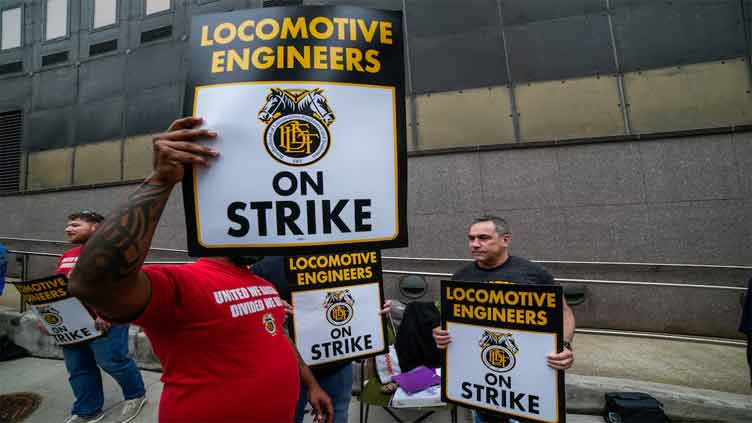 Strike at New Jersey rail system strands New York-bound commuters