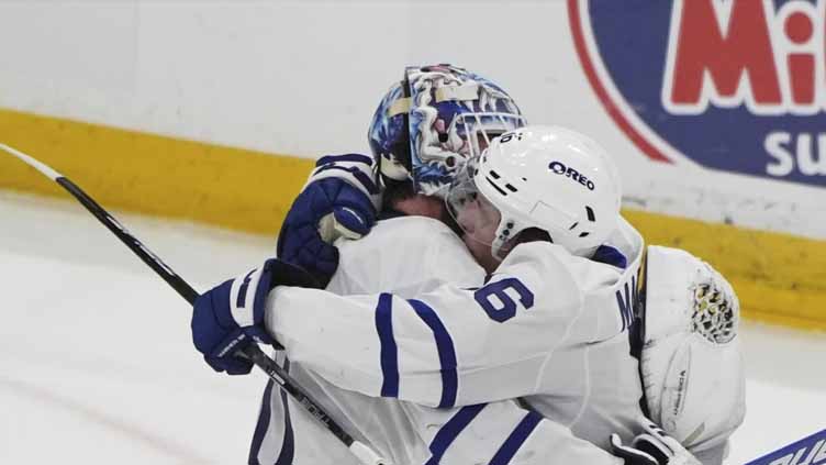 Auston Matthews breaks through, Maple Leafs beat Panthers 2-0 to force Game 7