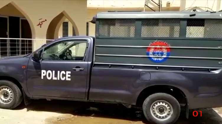 Six killed over family feud in Peshawar 