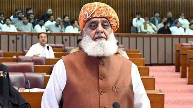 Fazl pays rich tribute to armed forces for giving befitting reply to Indian aggression