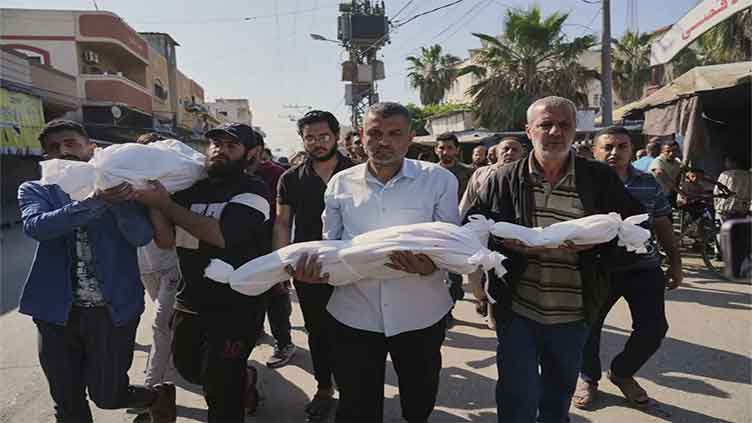 82 are killed in Israeli strikes in Gaza as desperately needed aid fails to reach Palestinians