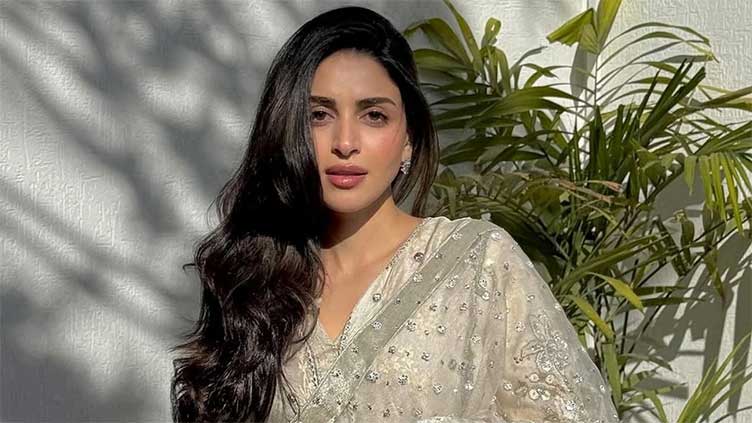 Anmol Baloch opens about her call centre job before joining showbiz