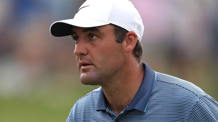 Pak grabs lead as Scheffler looks for third straight win