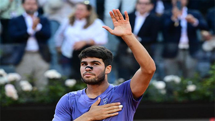 Alcaraz plays Nishikori in Roland Garros opener as Swiatek gets tough draw
