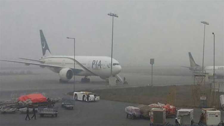 Bad weather affects flight operations in Lahore, Islamabad