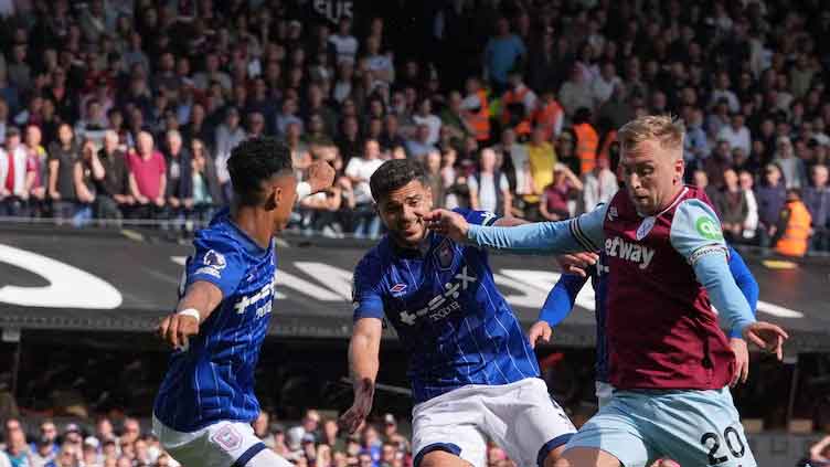 Bowen on target as West Ham end with win at Ipswich