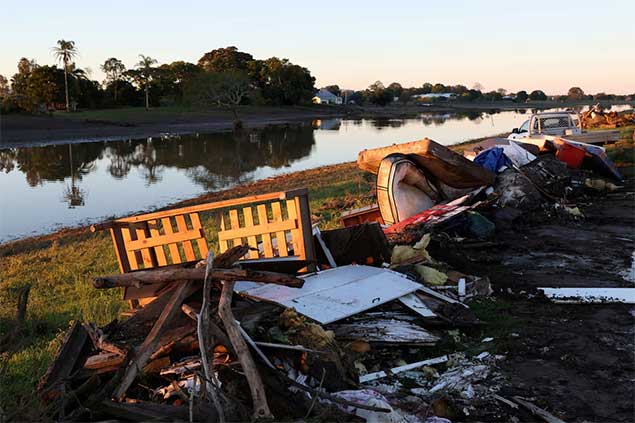 Dunya News Sikh food charity serves up free hot meals for flood-hit Australians