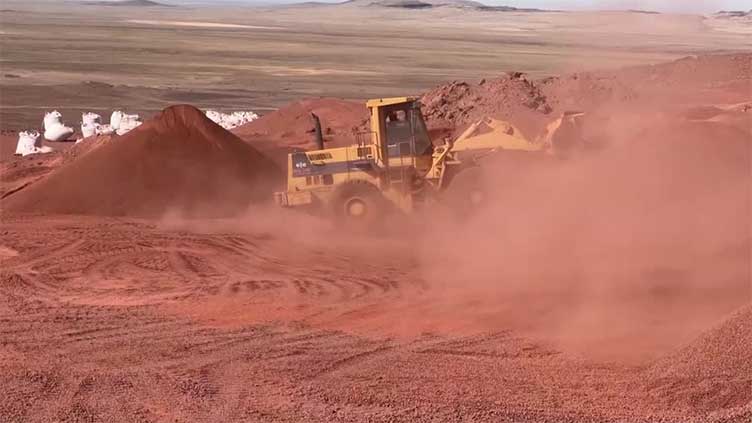 Jordanian group produces volcanic soil to address water scarcity, desertification
