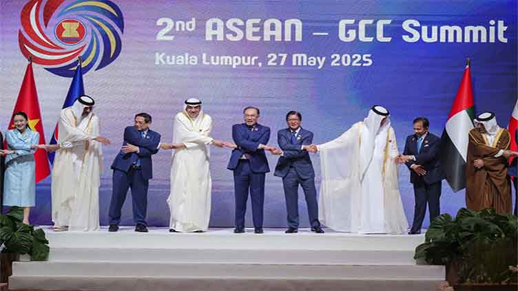 ASEAN opens summit with Persian Gulf nations and China as US threatens tariffs