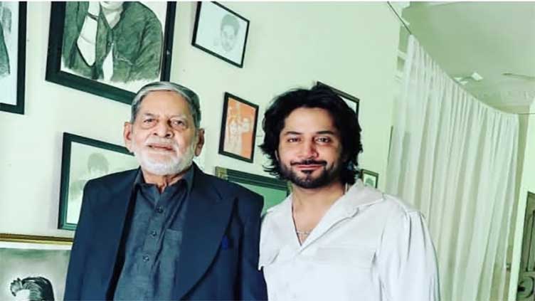 Father, son deep bond: Imran Ashraf shares picture on Instagram