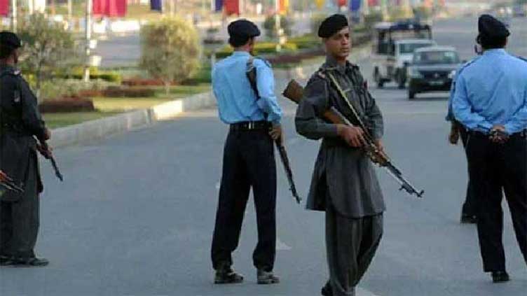 Two policemen martyred in Islamabad robbers' firing