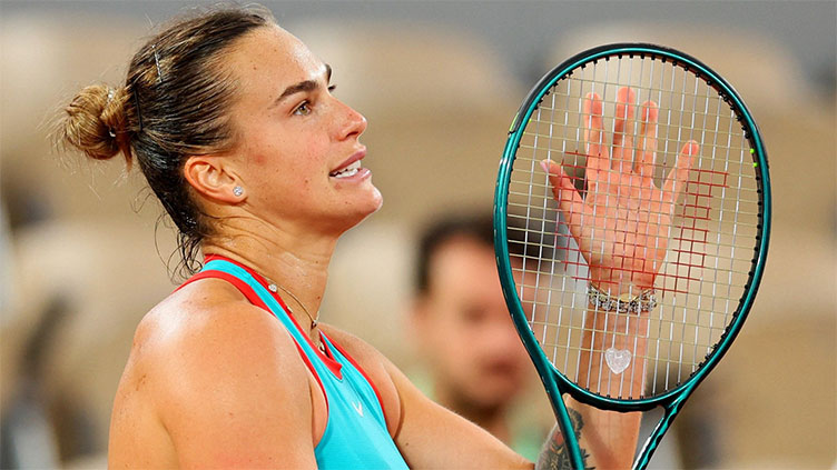 Sabalenka steamrolls into French Open third round