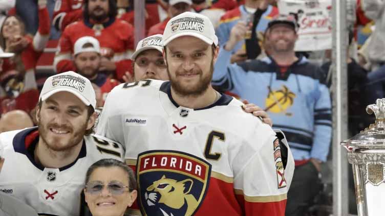 Defending champion Panthers head back to Stanley Cup Final with 5-3 Game 5 win over Hurricanes