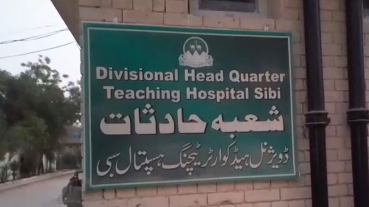 4 die as passenger coach falls into ravine in Bolan