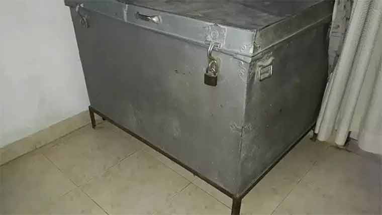 گھر میں صندوق سے 2 بچوں کی لاشیں برآمد