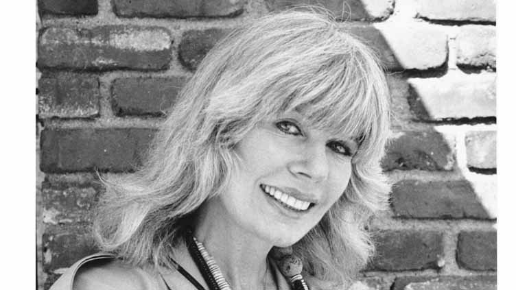 Loretta Swit, Emmy-winner who played Maj. Houlihan on pioneering series 'M.A.S.H.,' has died at 87