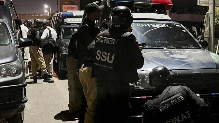 Firing on judge's convoy in Khairpur, policeman martyred