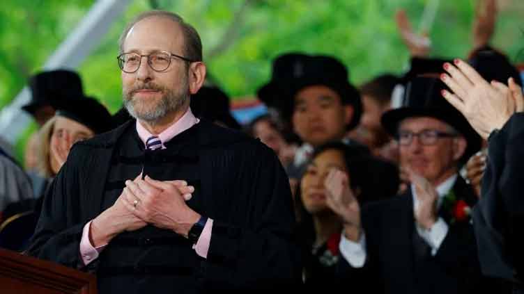 Harvard president receives minute-long standing ovation as he welcomes international students