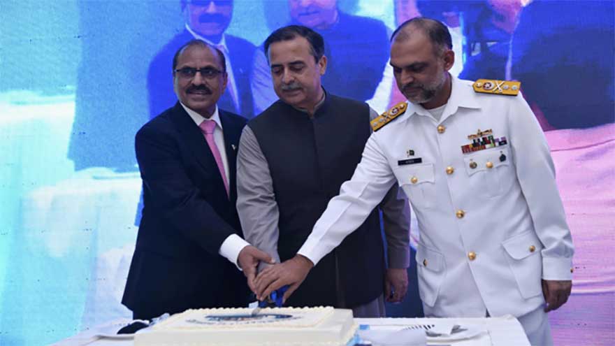 Minister unveils plan to boost maritime sector, expand ports and shipping fleet