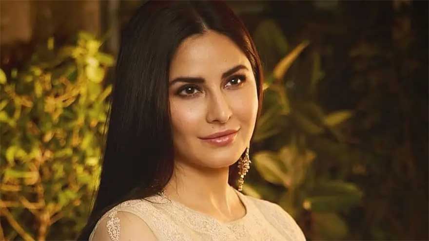 Media portal slammed for sharing Katrina Kaif's private photos