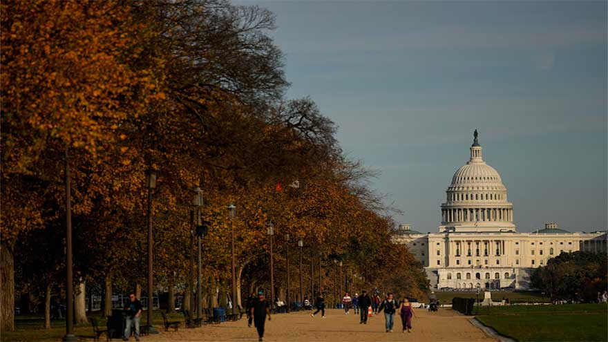 For first time in long US government shutdown, hints of progress toward reopening