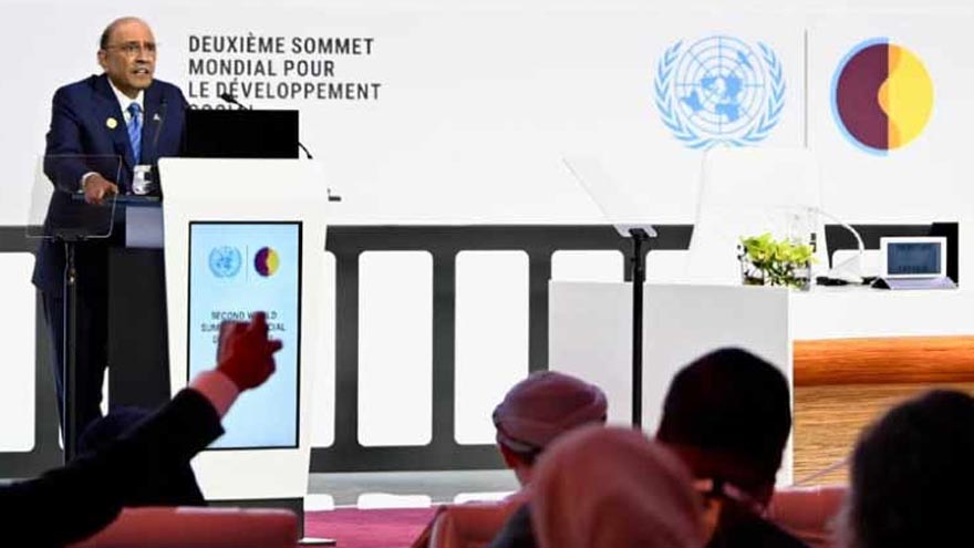 President Zardari condemns Indus Waters Treaty violation at Doha moot