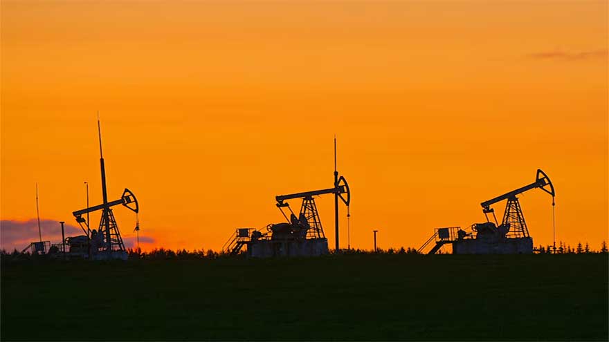 Oil edges up as glut fears ease despite weak demand