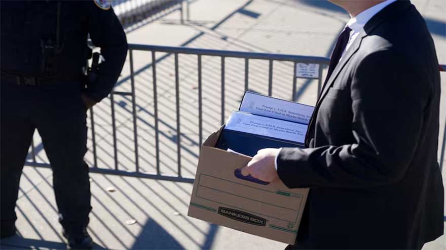 A Trump Supreme Court tariff defeat would add to trade uncertainty